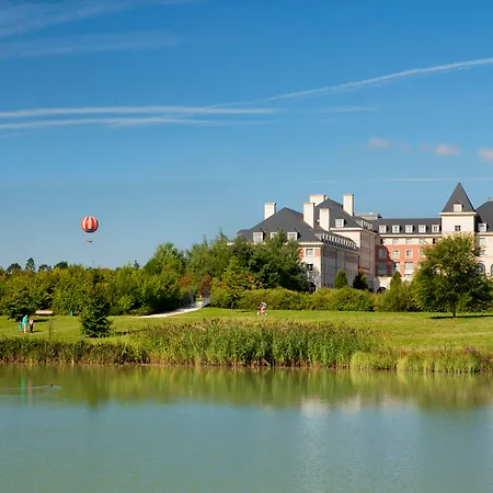 Dream Castle Hotel Marne La Vallee-3
