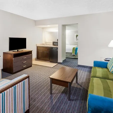 Holiday Inn Hotel & Suites Oklahoma City North By Ihg-3