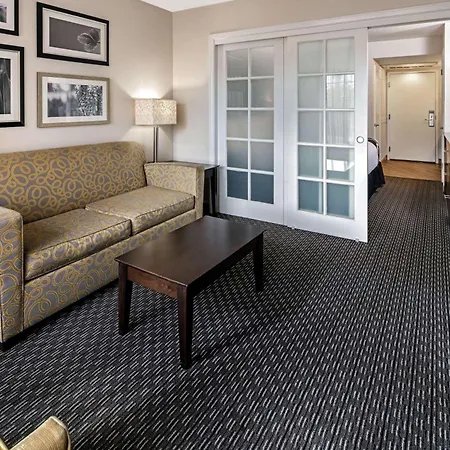 La Quinta By Wyndham Anaheim-3