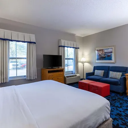 Hampton Inn & Suites Jacksonville Deerwood Park-2