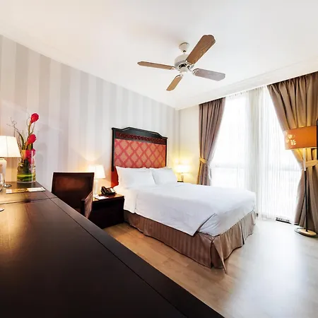 Village Hotel Albert Court By Far East Hospitality-2