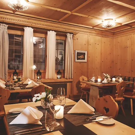 Hotel Waldhuus-2