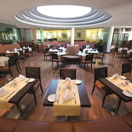 Radisson Blu Park Hotel & Conference Centre-2