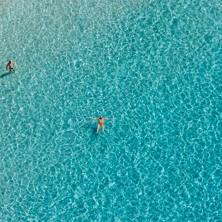 Mr And Mrs White Paros-2