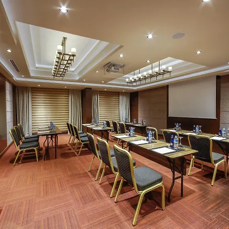 Almira Hotel Thermal Spa & Convention Center-3