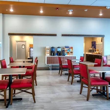 Holiday Inn Express & Suites Omaha Downtown Old Market By Ihg-3