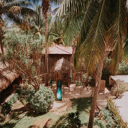 Petit Lafitte Beach Front Hotel & Bungalows-2