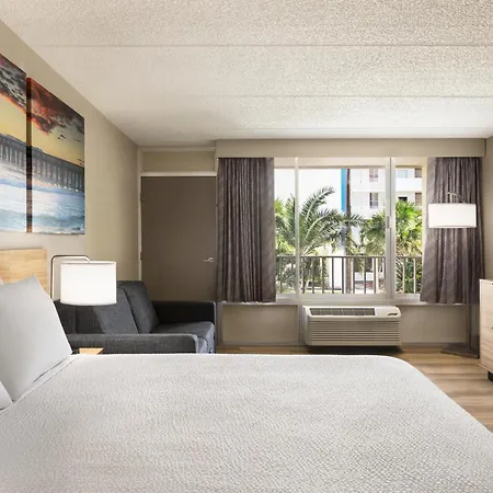 Days Inn By Wyndham Cocoa Beach Port Canaveral-3