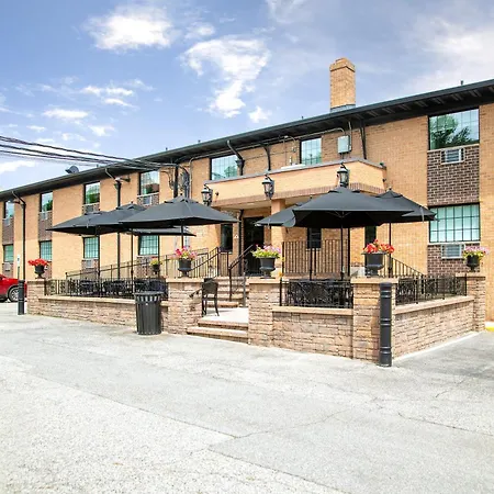 Holland Hotel Jersey City Free Parking-3