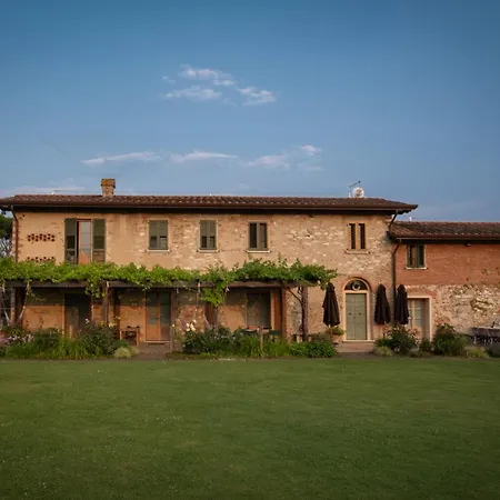 Olimagio Farm Stay With Animals And 25M Pool, Beach At Cycling Distance-2