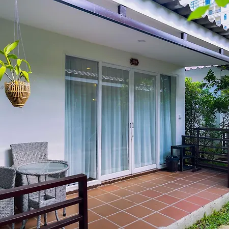 Sea Breeze Resort-2