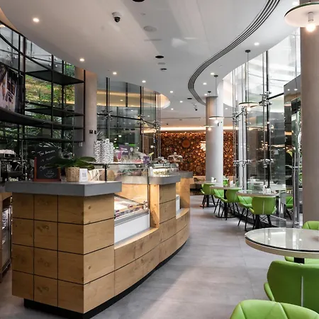 Al Khoory Sky Garden Hotel-3