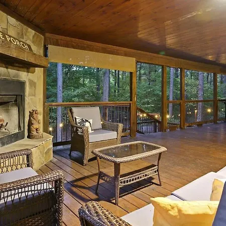 Iron Horse Lodge Sleeps 18, Games, Fire Pit, Hot Tub, Ev, More-2