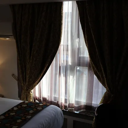 Dreamtel London Kensington-2