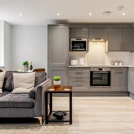 Sea Breeze Apartments-2
