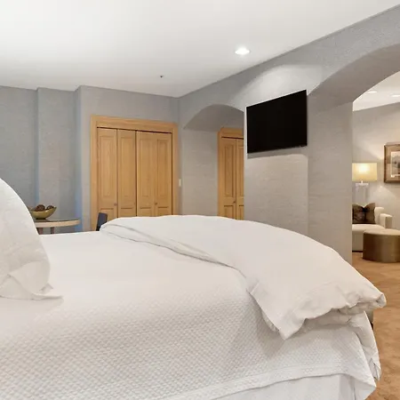 The Galatyn Lodge-2