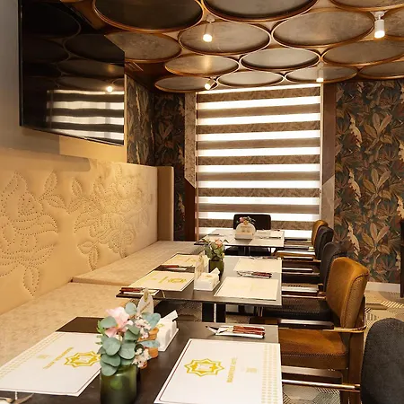 Magnifique Hotel-2