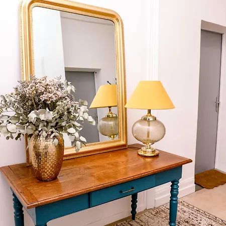 Le Jules Appart'Hotel, Appartements de charme centre de Romans-2