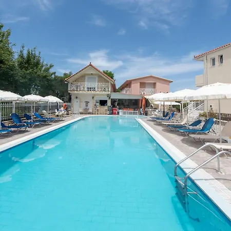 Tsolakis Studios & Apartments-3