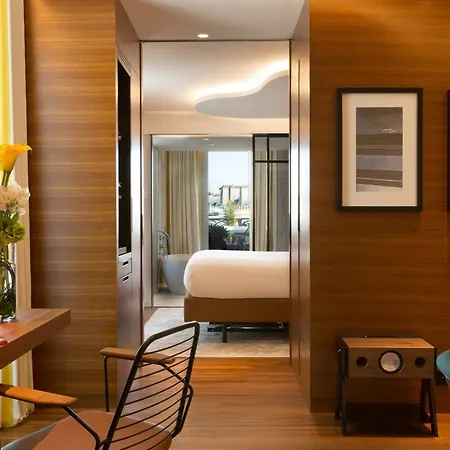 Renaissance Paris Republique Hotel&Spa-3