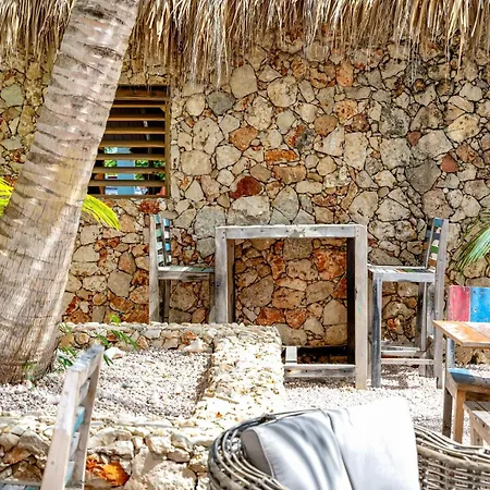 The Hut Bonaire-3