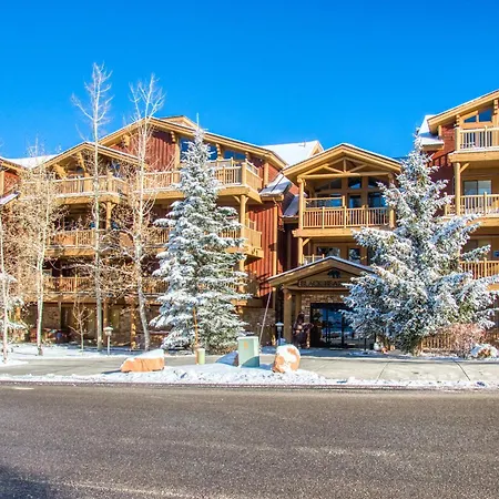 Black Bear Lodge-3