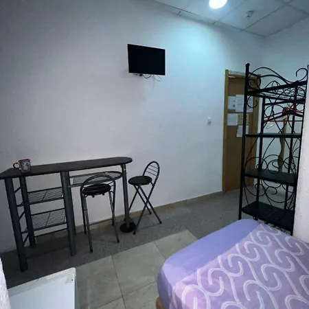 Hostal Milan-3