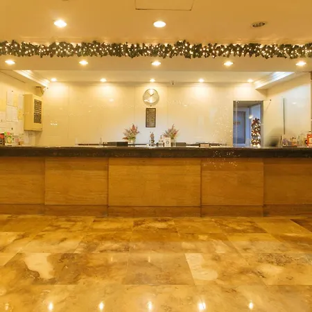 The Aloha Hotel-2