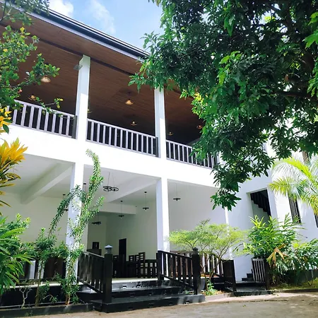 Lakmini Lodge Restaurant&Bar-2