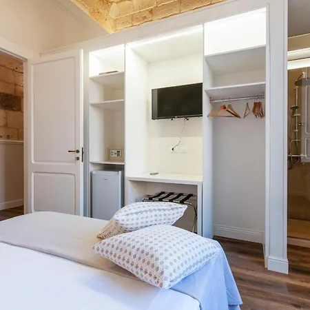 Vittoria Luxury House-3