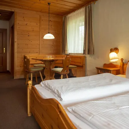 Seehotel Weissensee-3