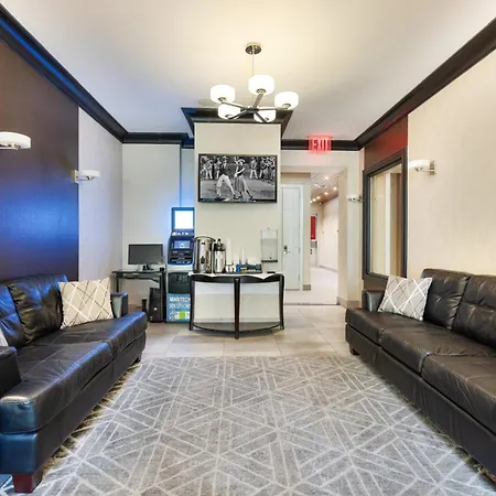 Aura Hotel Brooklyn-2