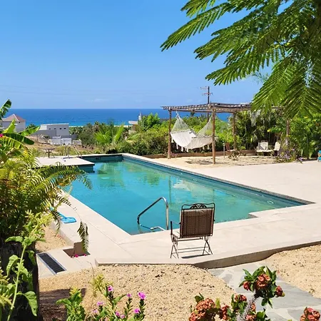 La Optimista Boutique Hotel & Concierge-3