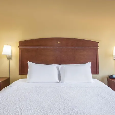 Hampton Inn & Suites Oklahoma City - South-2