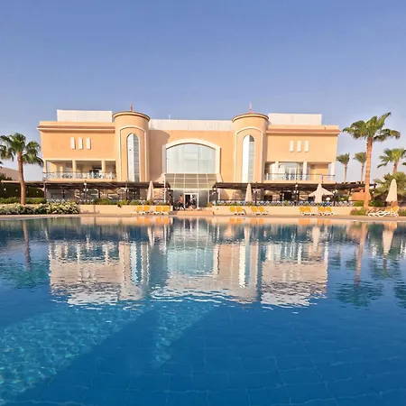 Ivy Cyrene Island Aqua Park Resort (Adults Only)-3