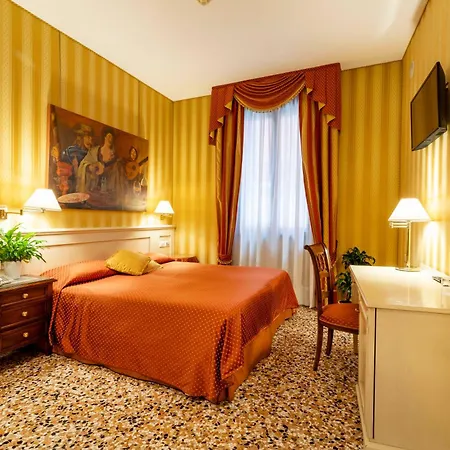 Hotel Bella Venezia-2