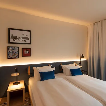 Hampton By Hilton Munich City North-3