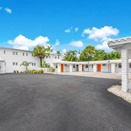 Travelodge By Wyndham Miami Biscayne Bay-3