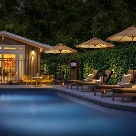 The Cottages Hotel-3
