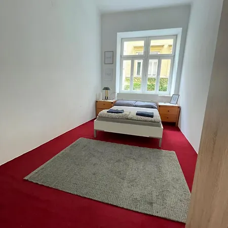 City Apartment And Rooms-2