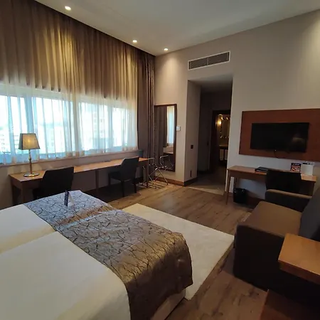 Days Hotel By Wyndham Istanbul Maltepe-2