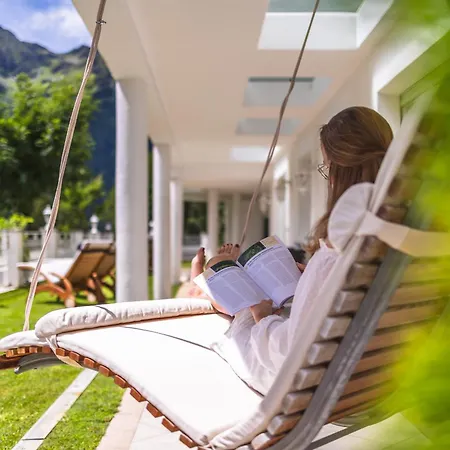 Das Land-Palais - Your Lovely Mountain Hideaway-2