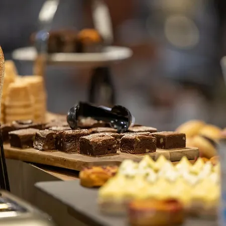 Ac Hotel By Marriott Marseille Prado Velodrome-2