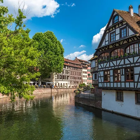 Cerise Strasbourg Appart Hotel-2
