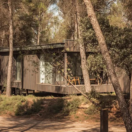 Les Cabanes De L'Oller Del Mas-3