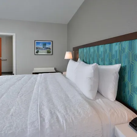 Hampton Inn & Suites Charlotte North I 485-3