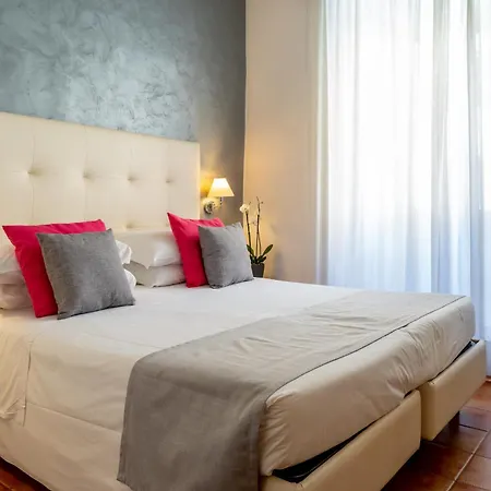 Hotel Gabriella-2