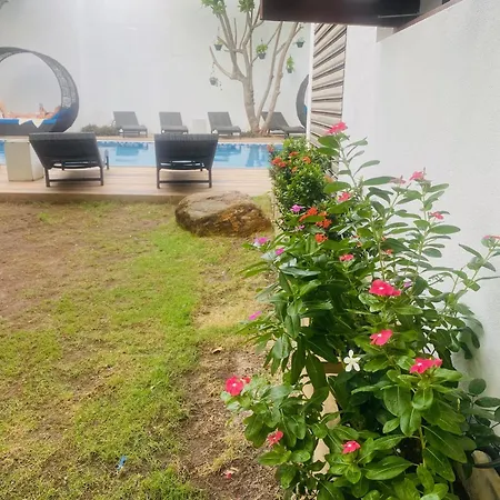 Hotel Cloud 9 Negombo-3