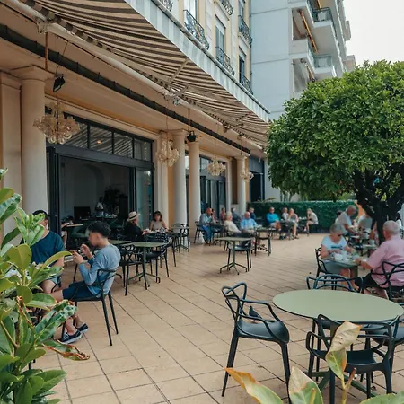 Hotel Le Royal Promenade Des Anglais-3