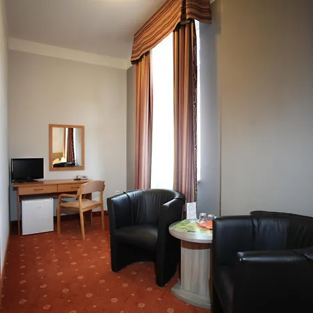 Hotel Paris-2